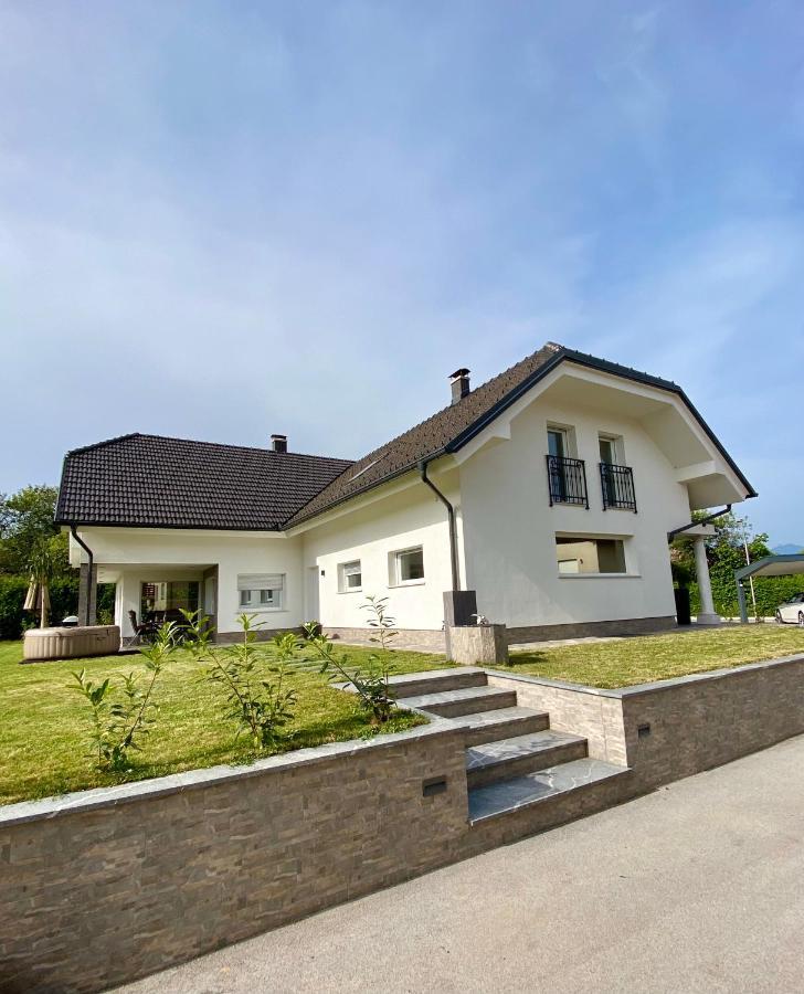 Hisa Helena Villa Kranj Luaran gambar